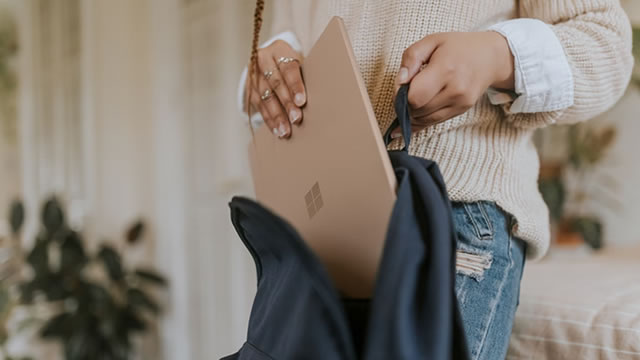 Tech Stocks Fall as Microsoft Slump Weighs on Nasdaq | The Close 1/29/2026