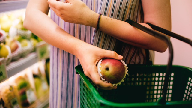 Walmart & 3 More Retail Stocks Set to Beat This Earnings Season