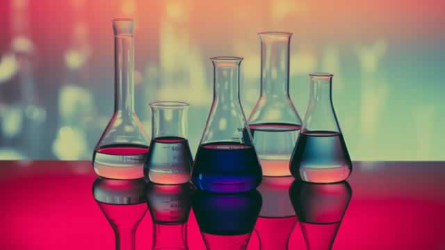 Why Investors Need to Take Advantage of These 2 Medical Stocks Now