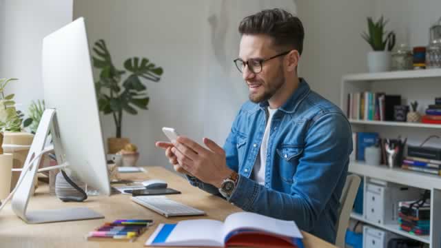 Best 2 Blue Chip Stocks to Buy After Last Week’s Market Pullback